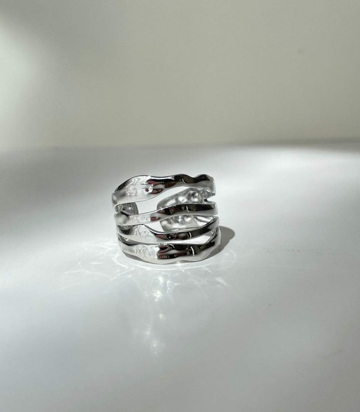 Anillo ondas plata