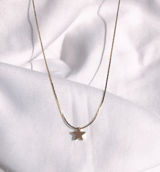 Collar mini estrella